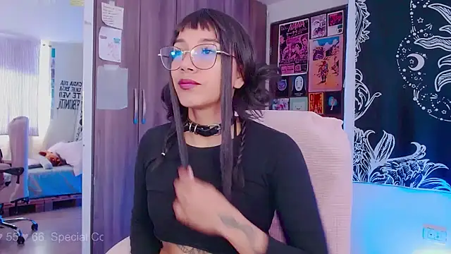 Snapshot of melissahowl chatting on 09-13-25, 05:46 melissahowl online show from 09-13-25, 05:46