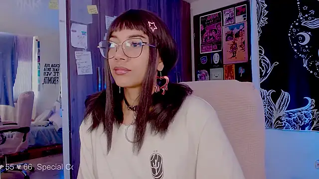 Snapshot of melissahowl chatting on 10-09-25, 12:58 melissahowl online show from 10-09-25, 12:58