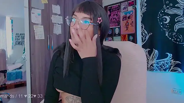 Snapshot of melissahowl chatting on 10-10-25, 01:21 melissahowl online show from 10-10-25, 01:21