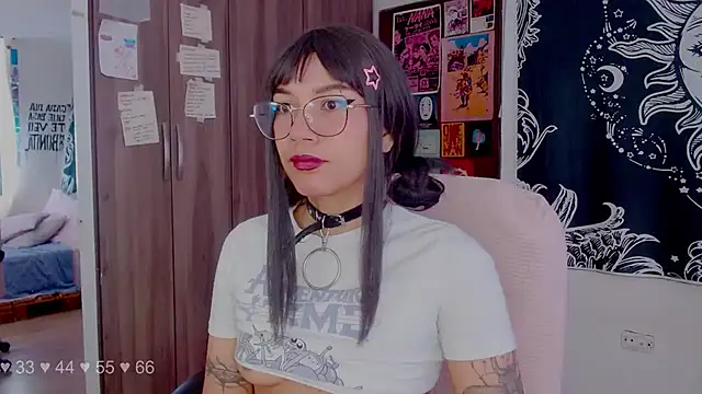 Snapshot of melissahowl chatting on 10-24-25, 02:46 melissahowl online show from 10-24-25, 02:46