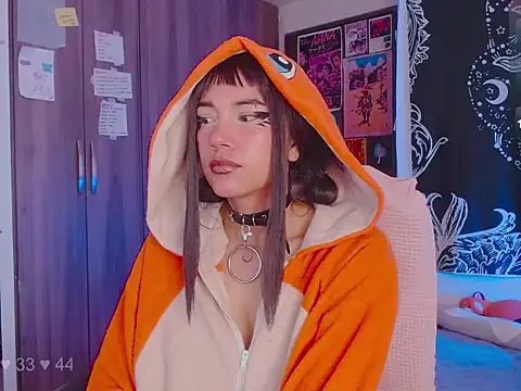 Snapshot of melissahowl chatting on 10-31-25, 01:12 melissahowl online show from 10-31-25, 01:12