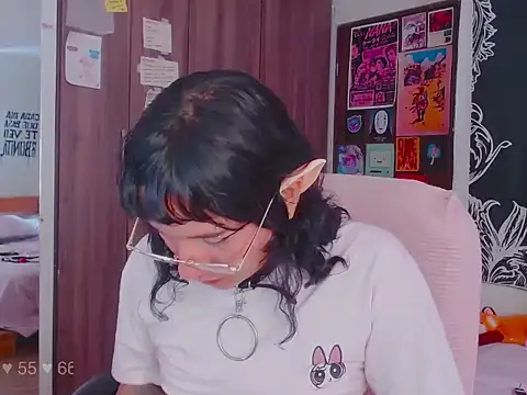 Snapshot of melissahowl chatting on 11-02-25, 05:26 melissahowl online show from 11-02-25, 05:26