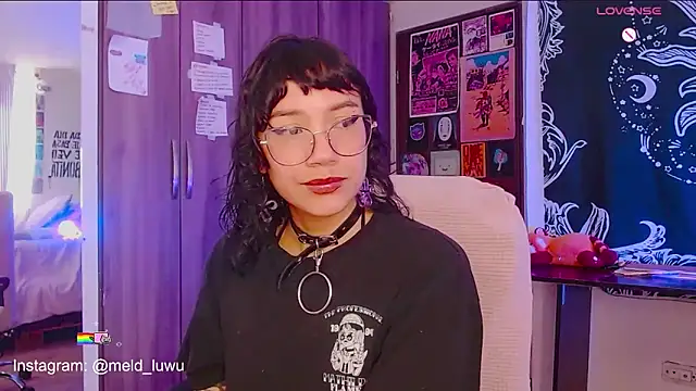 Snapshot of melissahowl chatting on 11-19-25, 04:29 melissahowl online show from 11-19-25, 04:29