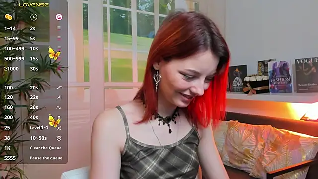 Snapshot of pretty_little_thing chatting on 02-15-25, 01:53 pretty little thing online show from 02-15-25, 01:53