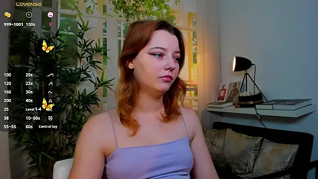 Snapshot of pretty_little_thing chatting on 11-28-25, 03:47 pretty little thing online show from 11-28-25, 03:47