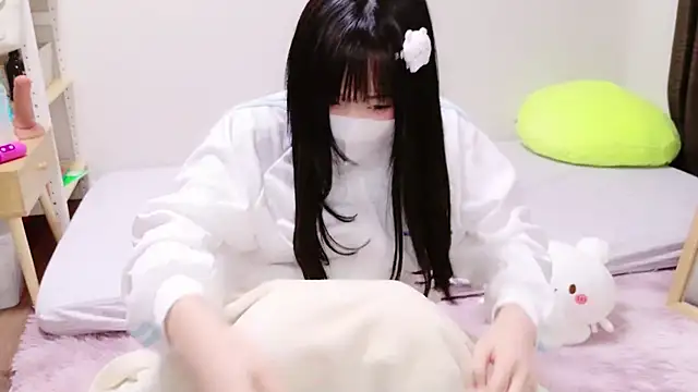 Snapshot of Mia--meow chatting on 01-20-25, 12:18 Mia--meow online show from 01-20-25, 12:18