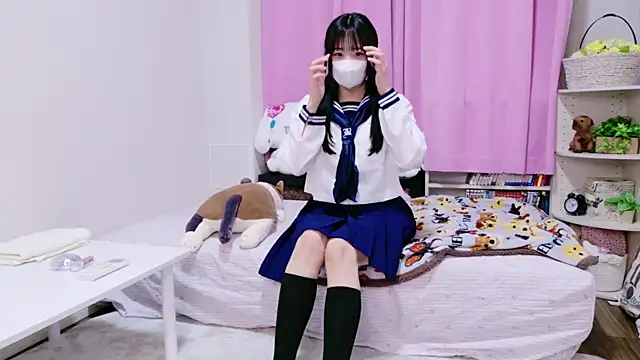 Snapshot of Mia--meow chatting on 03-14-25, 12:29 Mia--meow online show from 03-14-25, 12:29