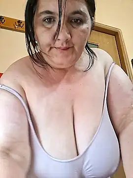 Snapshot of SexyNicool35 chatting on 06-14-26, 03:47 SexyNicool35 online show from 06-14-26, 03:47