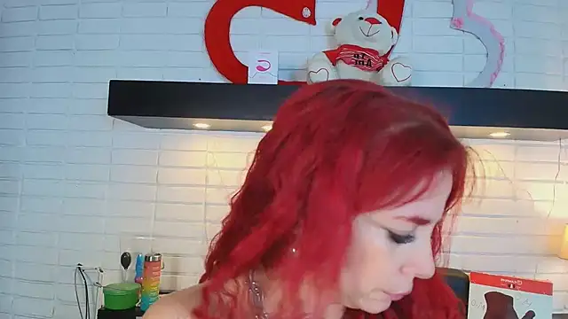 Snapshot of HannaBrave chatting on 02-28-25, 10:30 HannaBrave online show from 02-28-25, 10:30