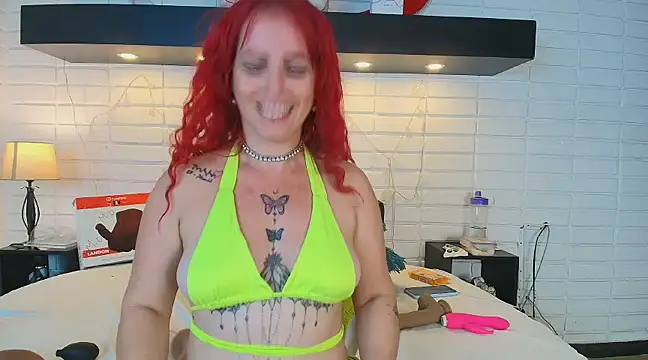 Snapshot of HannaBrave chatting on 03-02-25, 05:23 HannaBrave online show from 03-02-25, 05:23