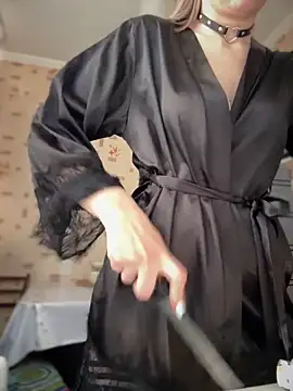 Crazy-Rosa online show from 02-15-25, 09:05