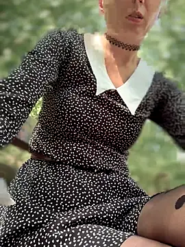 Crazy-Rosa online show from 09-11-25, 06:35