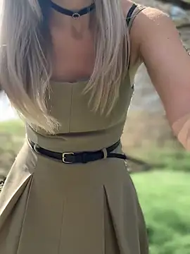 Crazy-Rosa online show from 04-15-26, 04:52