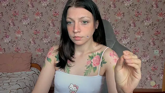Snapshot of Lolly_Haze chatting on 05-08-26, 03:34 Lolly Haze online show from 05-08-26, 03:34