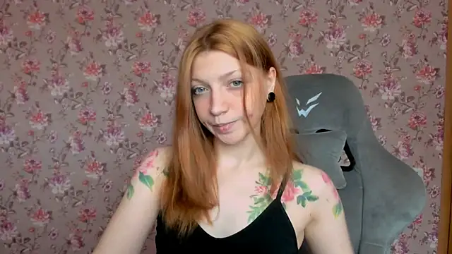 Snapshot of Lolly_Haze chatting on 06-07-26, 04:05 Lolly Haze online show from 06-07-26, 04:05