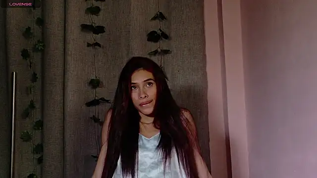 Iamkarlaa doll online show from 02-10-25, 09:58