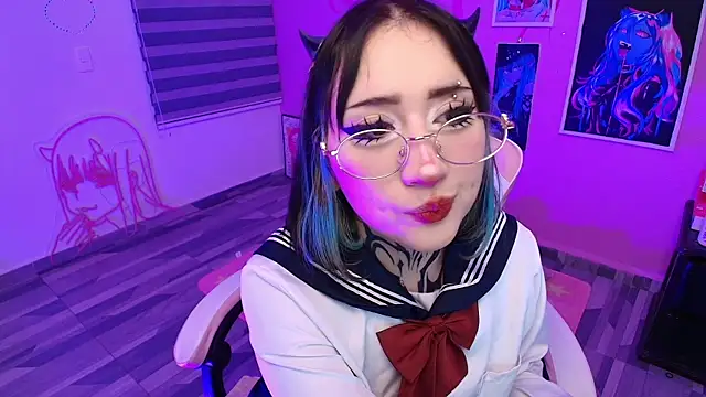 Snapshot of Miwa_violet chatting on 06-30-26, 02:34 Miwa violet online show from 06-30-26, 02:34