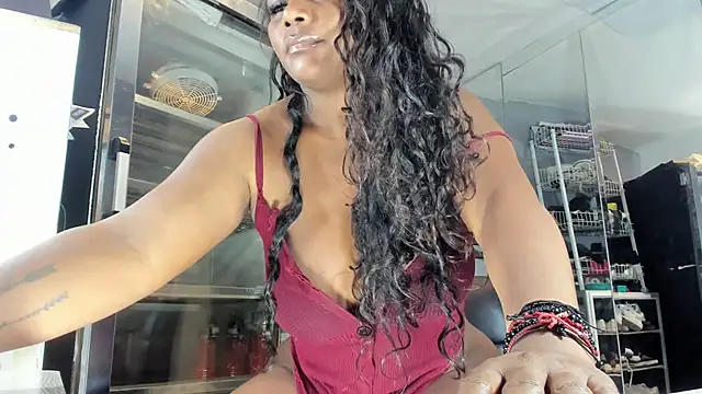 MAREIA 25 online show from 02-25-25, 02:11