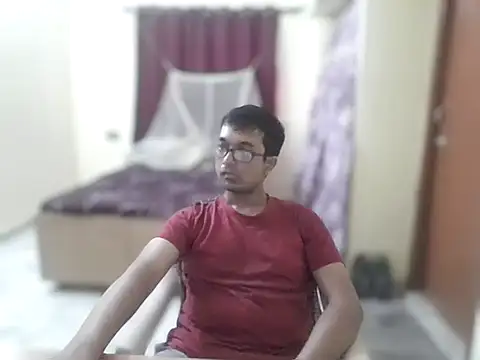 Snapshot of THE_NAKED_BOY chatting on 05-17-26, 04:43 THE NAKED BOY online show from 05-17-26, 04:43