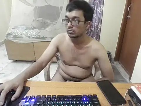 Snapshot of THE_NAKED_BOY chatting on 05-23-26, 06:29 THE NAKED BOY online show from 05-23-26, 06:29