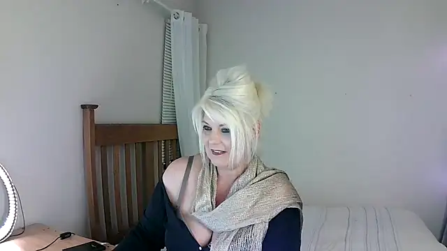 Miahotmilf online show from 02-16-25, 12:30