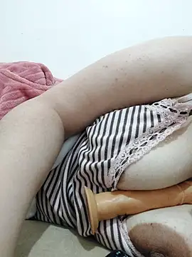 Snapshot of Diana-sexy chatting on 03-12-25, 01:03 Diana-sexy online show from 03-12-25, 01:03