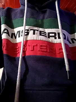 Snapshot of weedmanhot28 chatting on 10-25-25, 08:25 weedmanhot28 online show from 10-25-25, 08:25