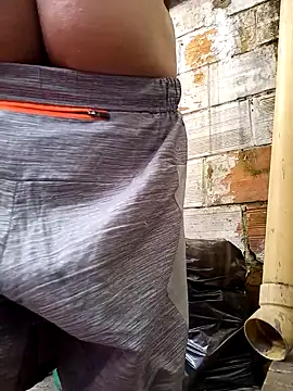 Snapshot of weedmanhot28 chatting on 11-03-25, 01:23 weedmanhot28 online show from 11-03-25, 01:23