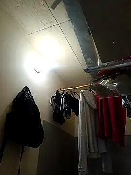 Snapshot of Dakary_hot chatting on 10-29-25, 07:37 Dakary hot online show from 10-29-25, 07:37