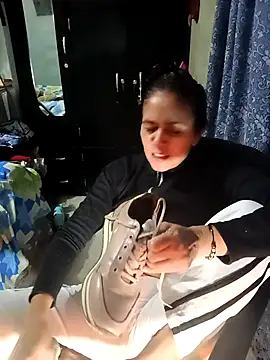 Snapshot of Dakary_hot chatting on 02-05-26, 08:24 Dakary hot online show from 02-05-26, 08:24