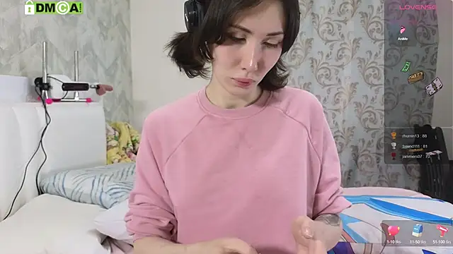 Snapshot of KawaiiNullify chatting on 09-27-25, 12:10 KawaiiNullify online show from 09-27-25, 12:10