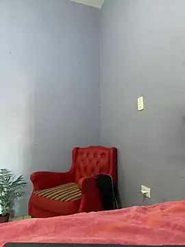 Snapshot of PutinhapeludaBabyHairy chatting on 03-15-25, 10:03 PutinhapeludaBabyHairy online show from 03-15-25, 10:03