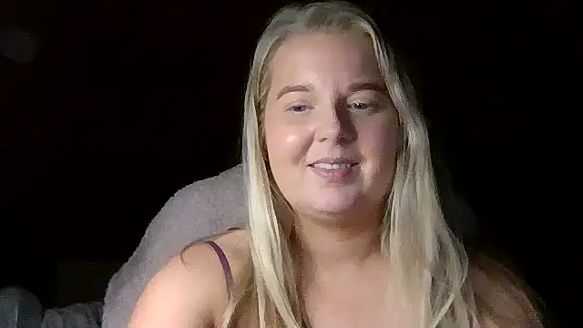 Snapshot of Jessica69G chatting on 12-01-25, 10:37 Jessica69G online show from 12-01-25, 10:37