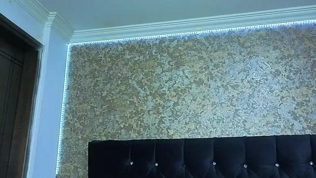 stella xue online show from 12-17-25, 08:48