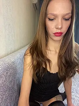 Snapshot of KateMariett chatting on 01-21-25, 10:30 KateMariett online show from 01-21-25, 10:30