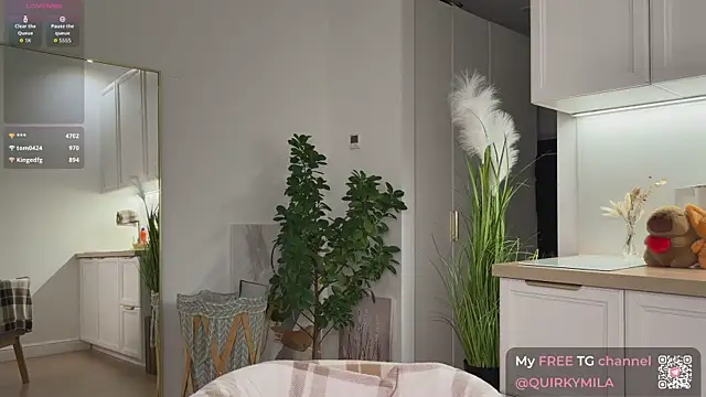  milka  online show from 10-15-25, 07:25