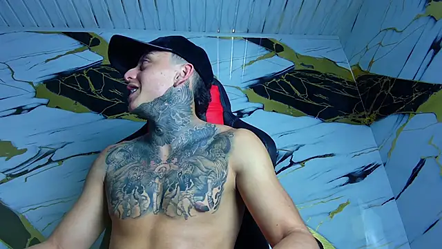 Snapshot of Kevin22_222 chatting on 02-02-25, 06:15 Kevin22 222 online show from 02-02-25, 06:15