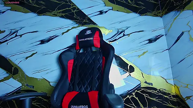 Snapshot of Kevin22_222 chatting on 02-13-25, 05:16 Kevin22 222 online show from 02-13-25, 05:16