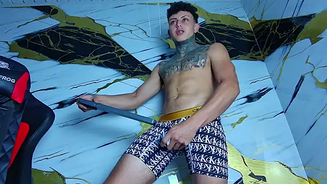 Snapshot of Kevin22_222 chatting on 02-13-25, 08:17 Kevin22 222 online show from 02-13-25, 08:17