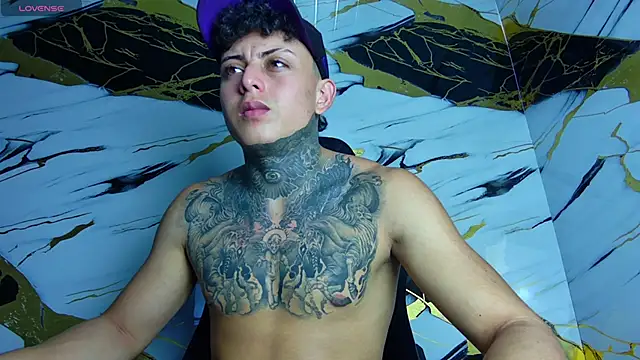 Snapshot of Kevin22_222 chatting on 03-03-25, 09:59 Kevin22 222 online show from 03-03-25, 09:59