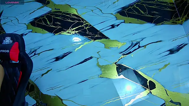 Snapshot of Kevin22_222 chatting on 03-21-25, 12:51 Kevin22 222 online show from 03-21-25, 12:51