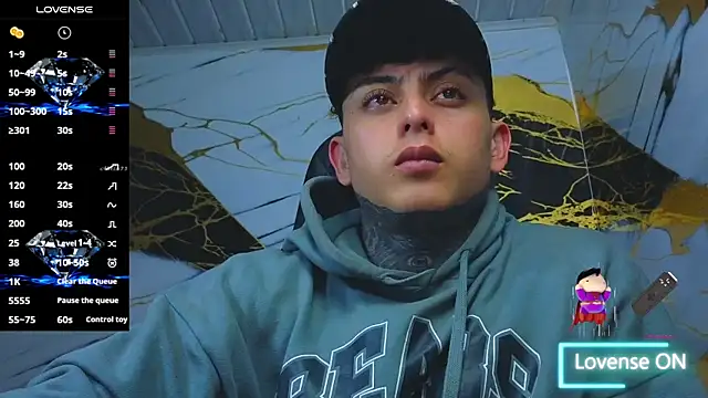 Snapshot of Kevin22_222 chatting on 09-24-25, 05:44 Kevin22 222 online show from 09-24-25, 05:44