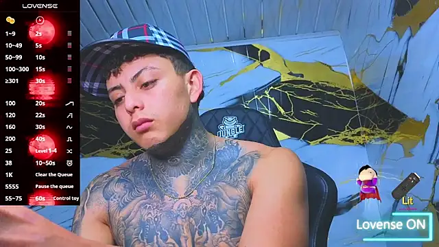 Snapshot of Kevin22_222 chatting on 11-05-25, 04:12 Kevin22 222 online show from 11-05-25, 04:12