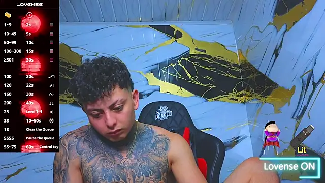 Snapshot of Kevin22_222 chatting on 11-09-25, 03:05 Kevin22 222 online show from 11-09-25, 03:05