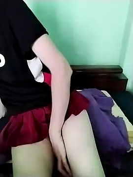 Luxcute286 online show from 06-25-26, 09:47