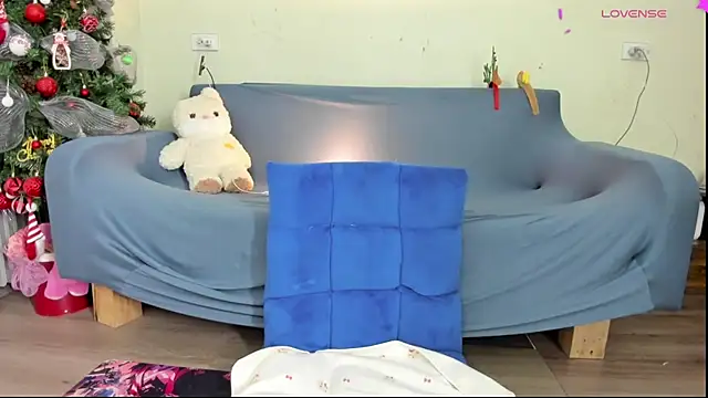 Snapshot of Baby_Claraa chatting on 01-18-25, 06:34 Baby Claraa online show from 01-18-25, 06:34