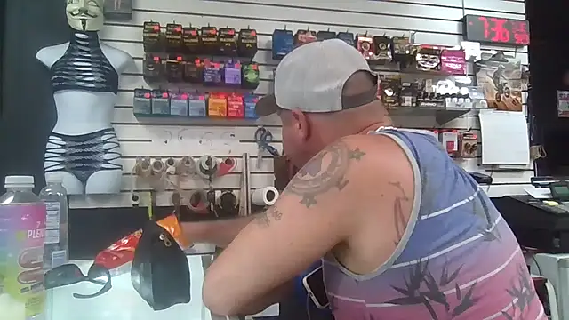 Snapshot of RawRyder8 chatting on 09-24-25, 02:37 RawRyder8 online show from 09-24-25, 02:37