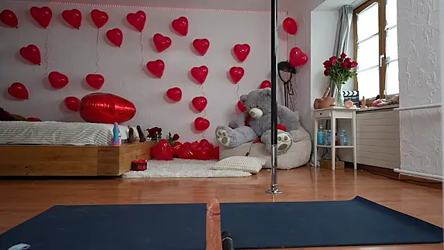 Snapshot of missdaisydiamond777 chatting on 02-11-25, 10:15 missdaisydiamond777 online show from 02-11-25, 10:15