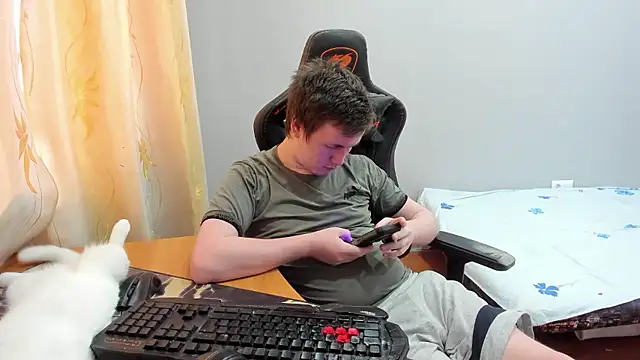 iliaskrislove online show from 01-17-26, 05:45