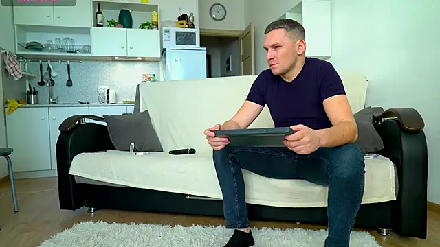 littlesweettifany online show from 12-04-24, 10:02